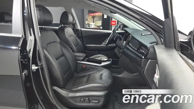 Kia Niro Niro Plus Air — Фото автомобиля 11