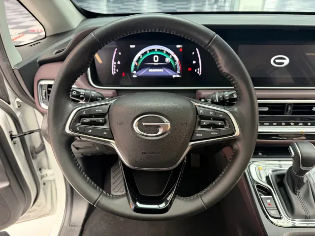 GAC Trumpchi M6 — Фото автомобиля 8