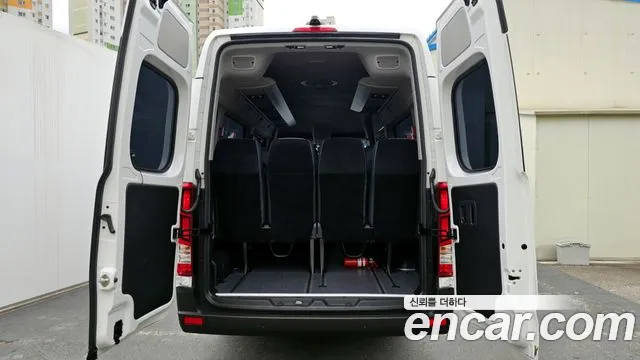 Hyundai Solati Solati 15 мест — Фото автомобиля 17