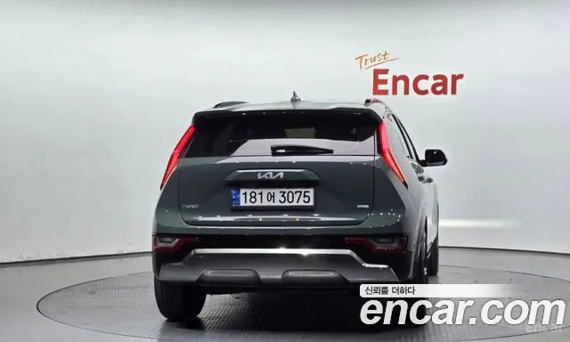 Kia Niro The All New Niro Signature — Фото автомобиля 4