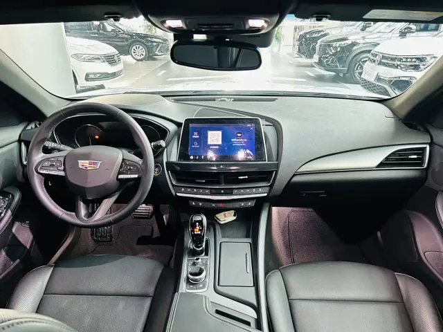 Cadillac CT5 — Фото автомобиля 5