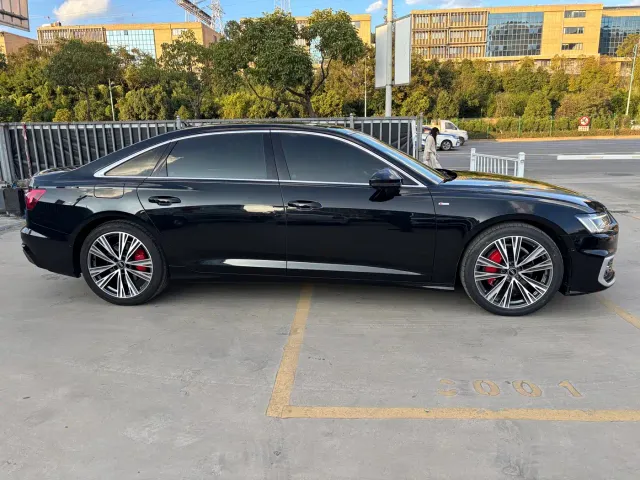 Audi A6L — Фото автомобиля 4