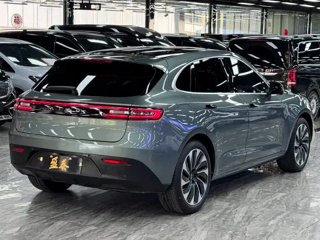 Aito M5 — Фото автомобиля 5