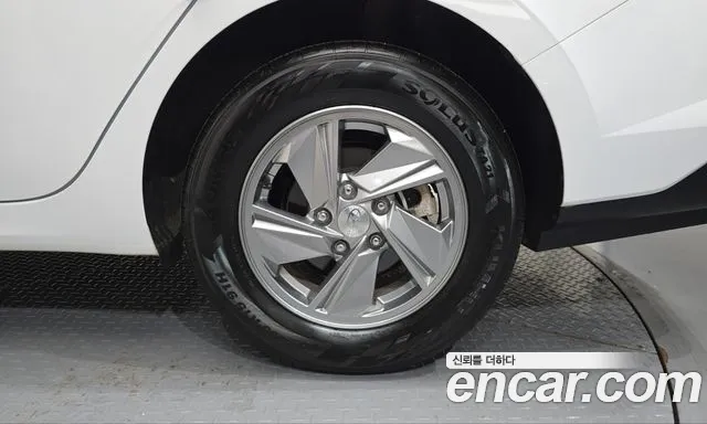 Hyundai Avante — Фото автомобиля 6