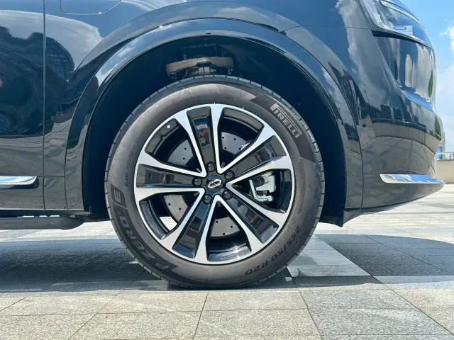 Aito M7 — Фото автомобиля 12