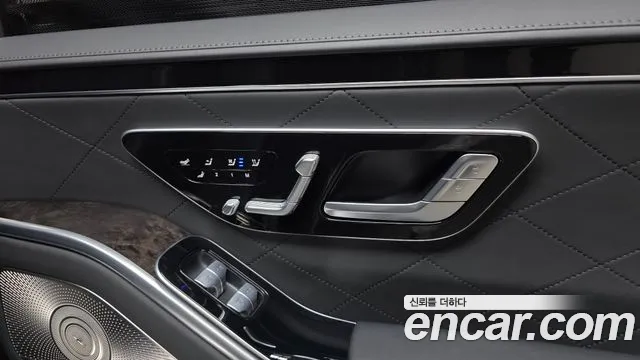 Mercedes-Benz S-Class — Фото автомобиля 17