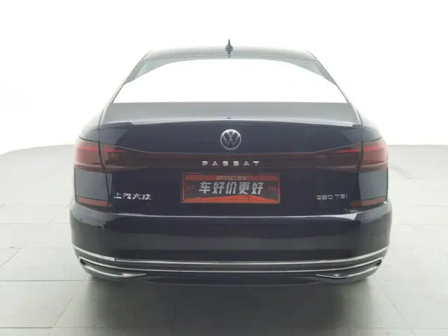 Volkswagen Passat — Фото автомобиля 4