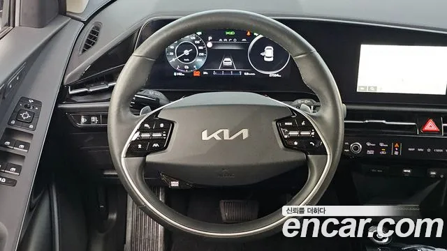 Kia Niro Niro (New) — Фото автомобиля 17