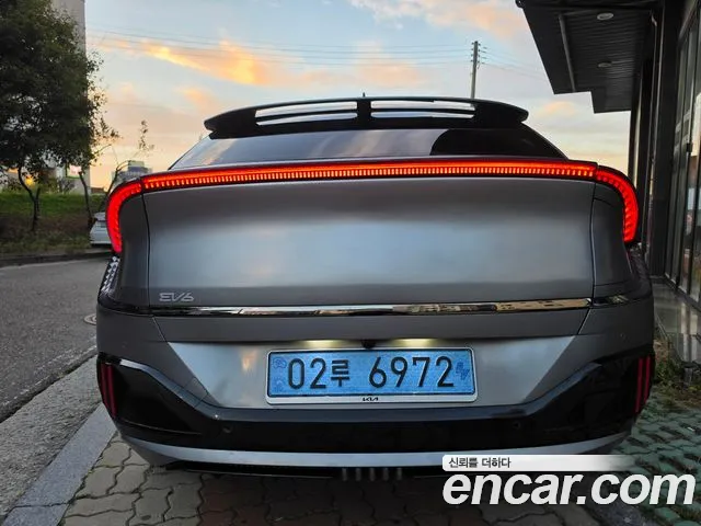 Kia EV6 — Фото автомобиля 2