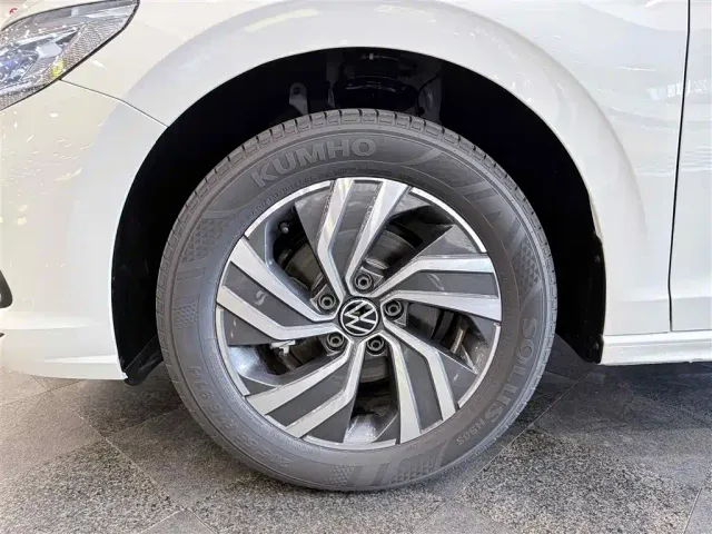 Volkswagen Bora — Фото автомобиля 14