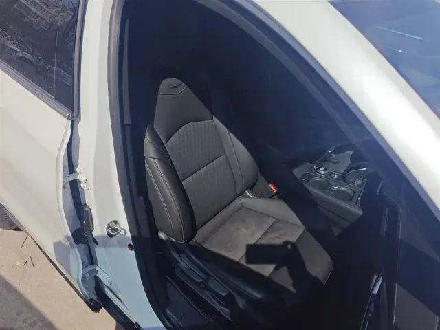 Cadillac XT4 — Фото автомобиля 24