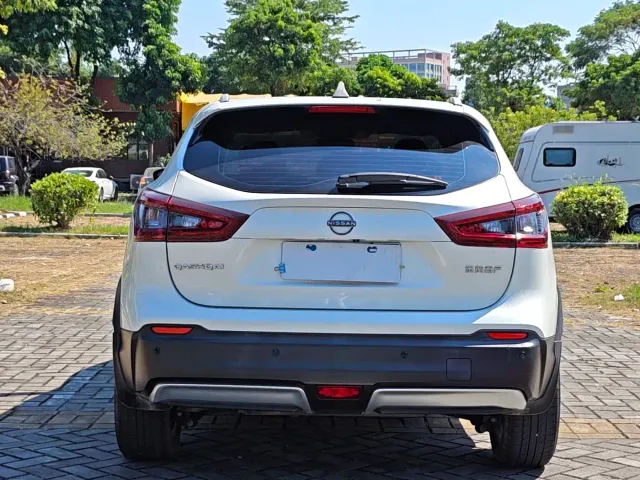 Nissan Qashqai — Фото автомобиля 16