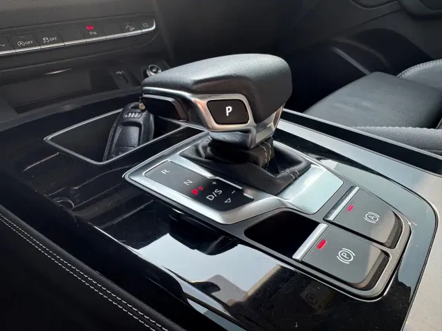 Audi Q5L — Фото автомобиля 15