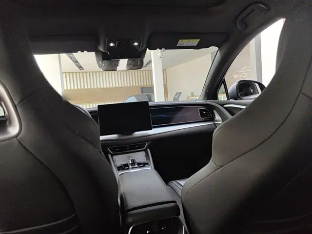 BYD Sealion 07 EV — Фото автомобиля 17