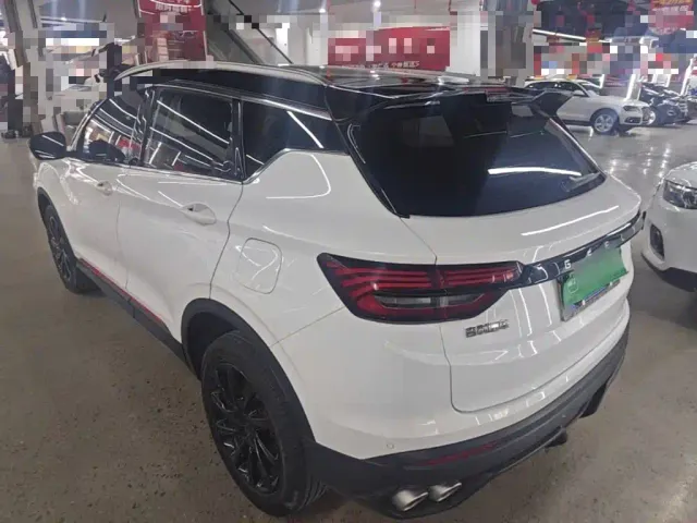 Geely Binyue — Фото автомобиля 4