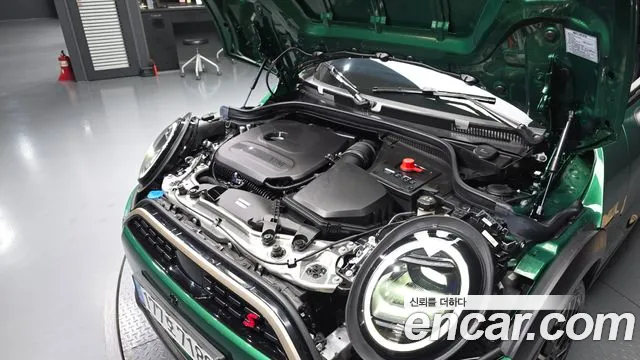 MINI Cooper 4th Gen — Фото автомобиля 9