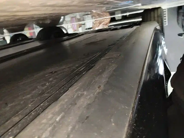 Tesla Model 3 — Фото автомобиля 20