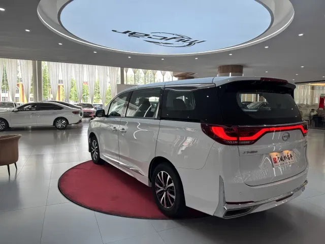 GAC Trumpchi M8 — Фото автомобиля 7