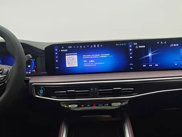 Ford Explorer — Фото автомобиля 12
