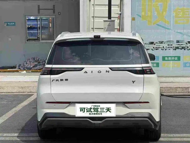 GAC Aion Y — Фото автомобиля 8