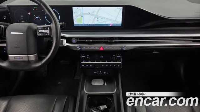 Hyundai Grandeur Grandeur (GN7) 2.5 Бензин 2WD — Фото автомобиля 13