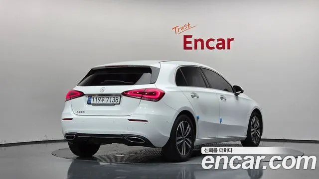 Mercedes-Benz A-Class — Фото автомобиля 2