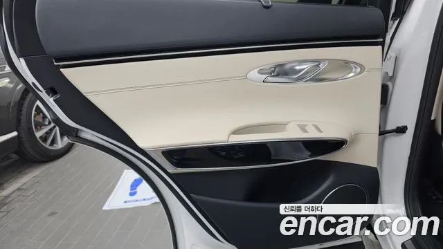 Genesis GV70 2.5T Бензин 2WD — Фото автомобиля 24
