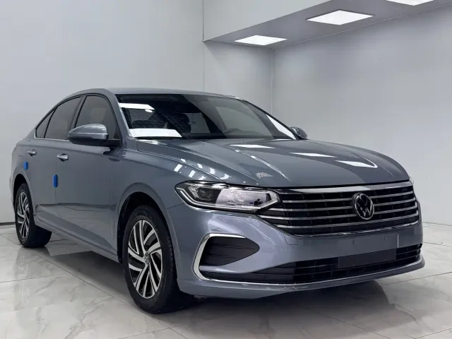 Volkswagen Lavida — Фото автомобиля 3