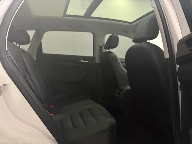 Volkswagen Tharu — Фото автомобиля 15