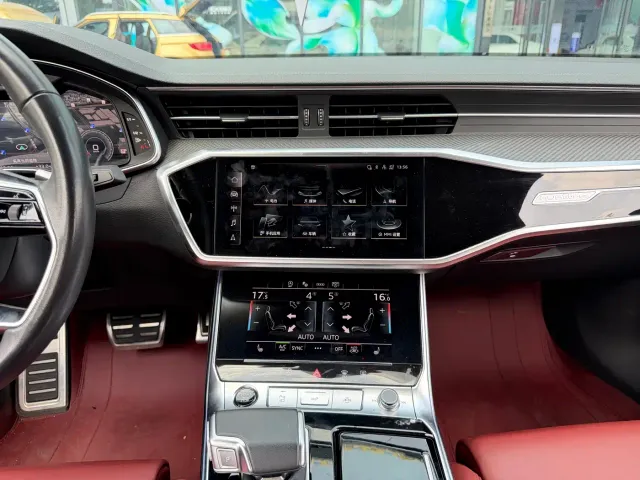 Audi A7L — Фото автомобиля 28