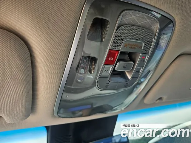 Genesis GV70 — Фото автомобиля 12