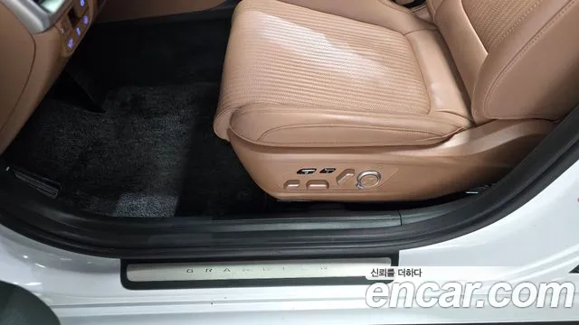 Hyundai Grandeur GN7 — Фото автомобиля 30