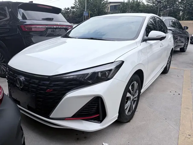 Фотография автомобиля — Changan Eado
