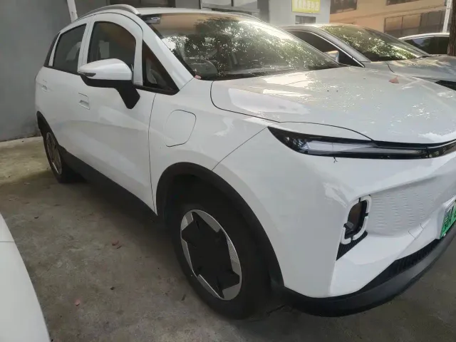 Фотография автомобиля — Geely Geometry E Firefly