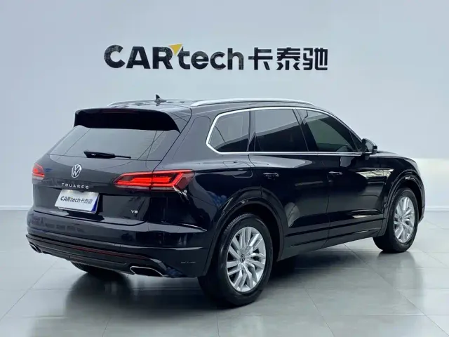 Volkswagen Touareg — Фото автомобиля 13