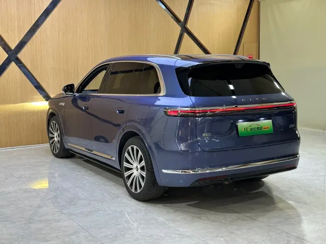 Aito M7 — Фото автомобиля 21