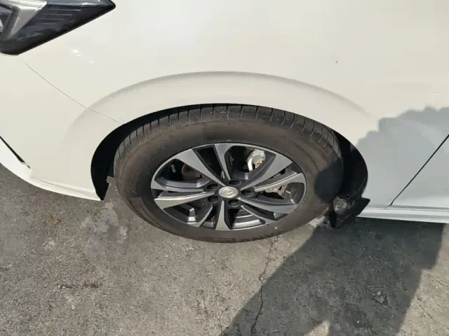 Changan Eado — Фото автомобиля 22