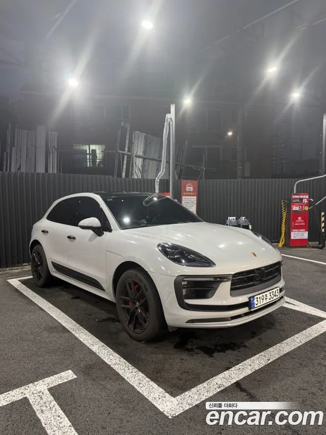 Porsche Macan — Фото автомобиля 4