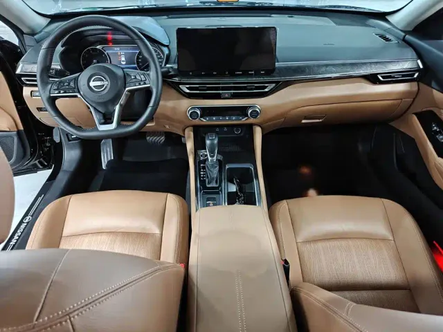 Nissan Teana — Фото автомобиля 4