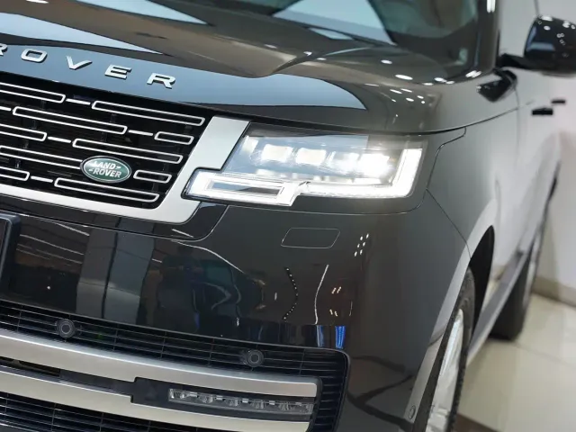 Land Rover Range Rover — Фото автомобиля 7