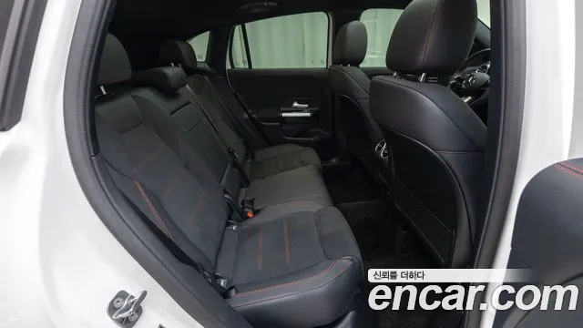 Mercedes-Benz GLA-Class H247 — Фото автомобиля 10