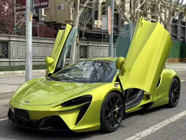 Фотография автомобиля — McLaren Artura