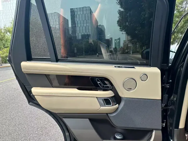 Land Rover Range Rover — Фото автомобиля 19