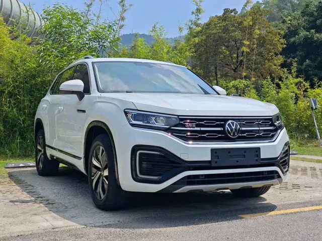 Volkswagen Tayron GTE Plug-in Hybrid — Фото автомобиля 3