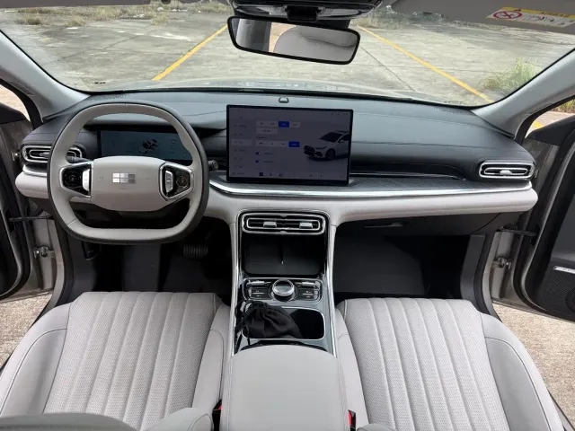 Geely Galaxy Stellar 6 — Фото автомобиля 15