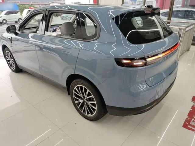 Leapmotor B10 — Фото автомобиля 4