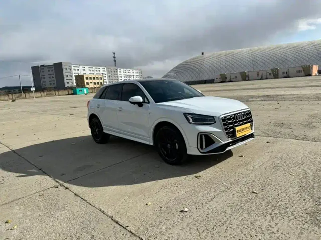 Audi Q2L — Фото автомобиля 3