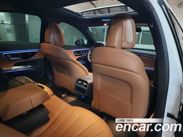 Mercedes-Benz E-Class — Фото автомобиля 13