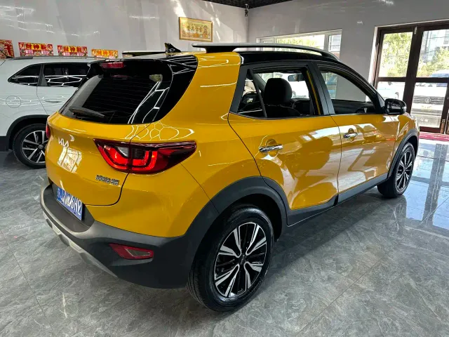 Kia KX1 — Фото автомобиля 5