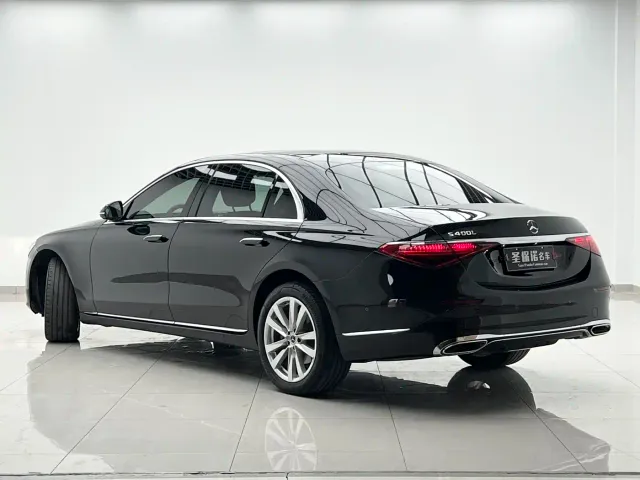Mercedes-Benz S-Class — Фото автомобиля 4